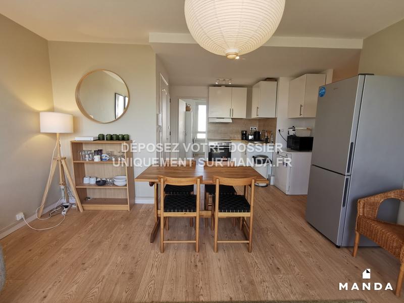 Chambre - 10 m² - 5 pièces