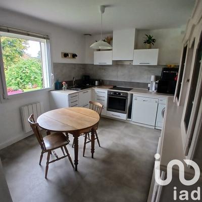 Maison - 100 m² - 4 pièces