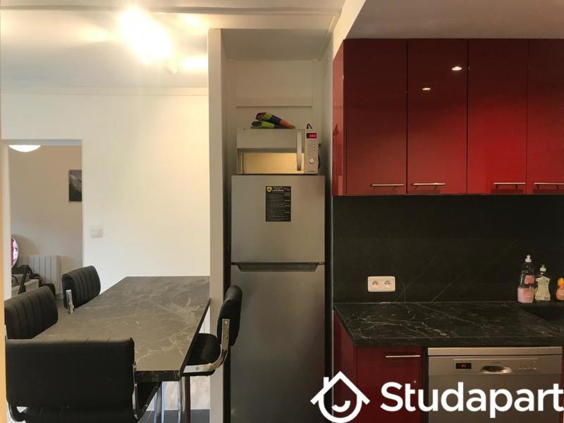 Chambre - 11 m² - 1 pièce