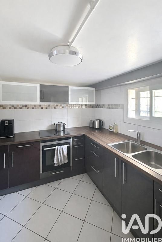 Maison - 90 m² - 5 pièces