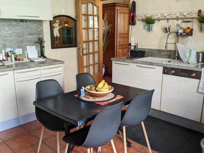 Maison - 236 m² - 7 pièces