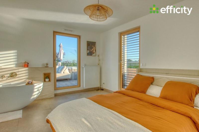 Appartement - 100 m² - 4 pièces