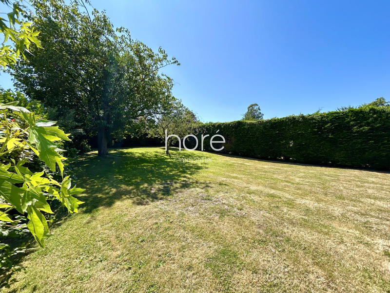 Maison - 282 m² - 11 pièces