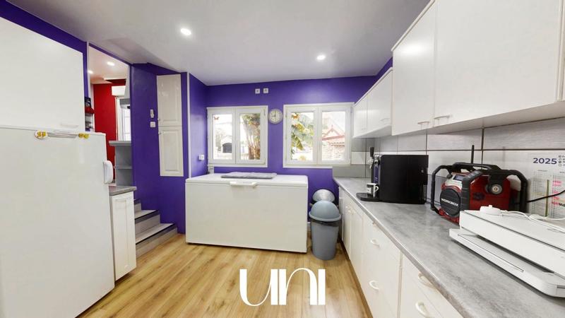 Maison - 192 m² - 8 pièces