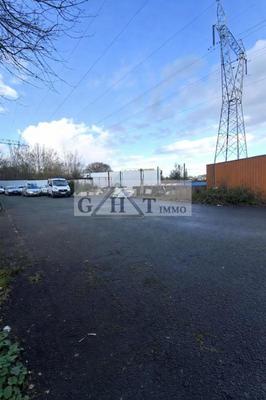 Terrain industriel - 420 m²