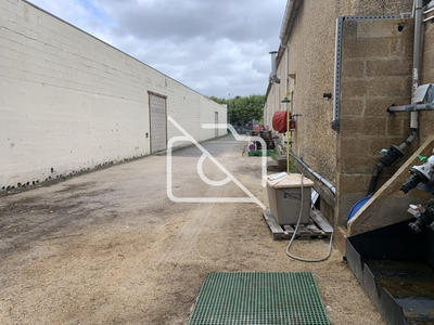 Entrepôt - 2 173 m²