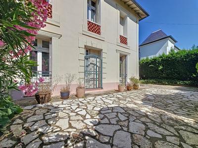 Maison de maîtres - 170 m² - 6 pièces