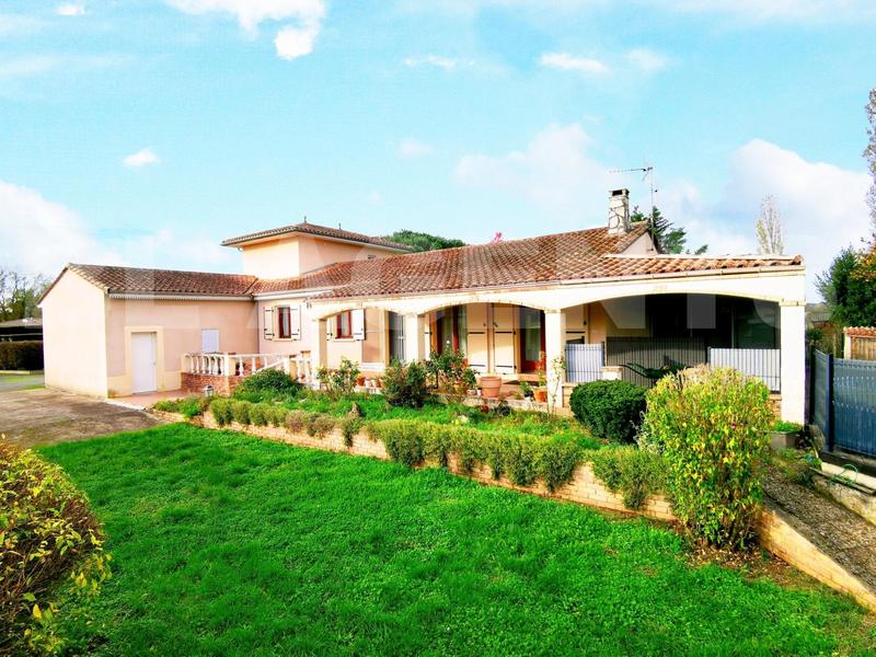 Maison de village - 154 m² - 6 pièces