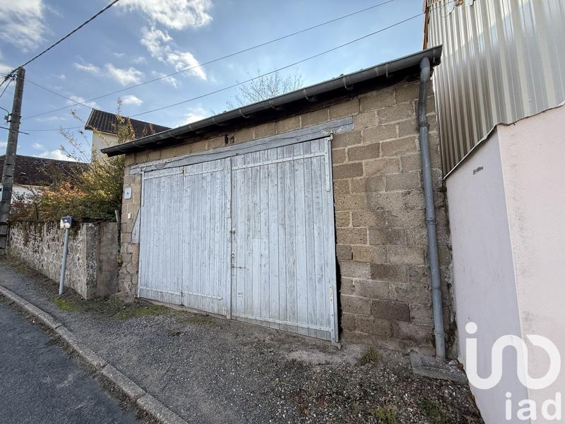 Maison - 202 m² - 9 pièces