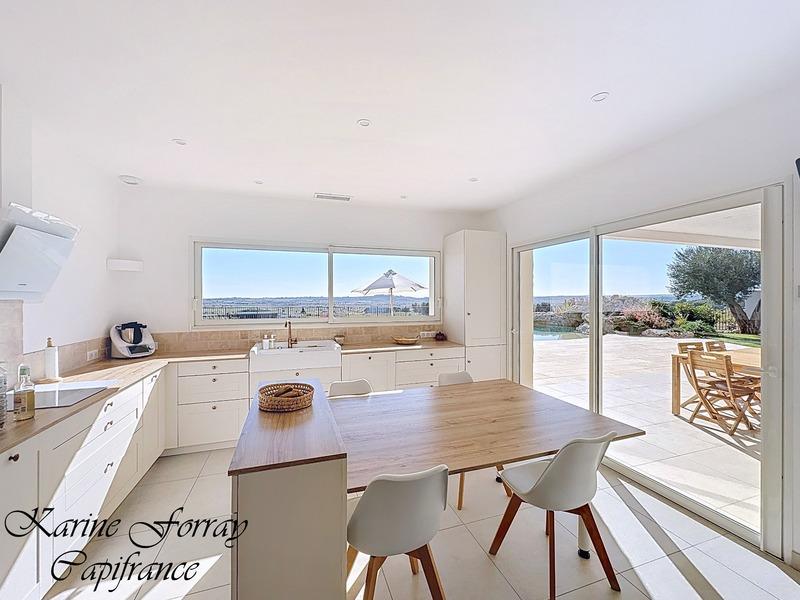 Maison - 174 m² - 6 pièces