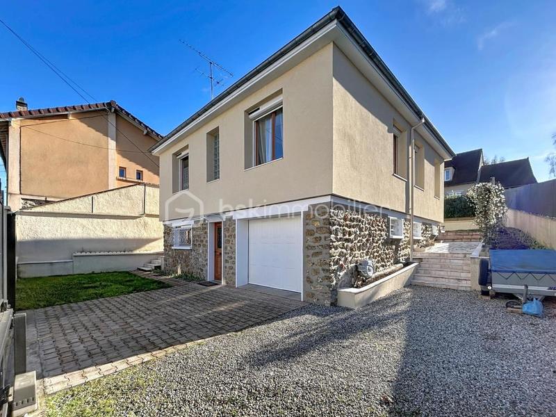 Villa - 107 m² - 4 pièces