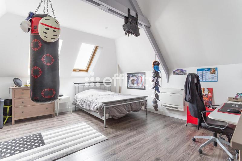 Maison - 298 m² - 7 pièces