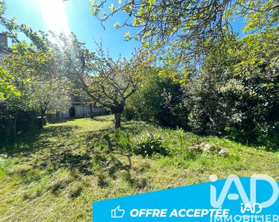 Maison - 225 m² - 9 pièces