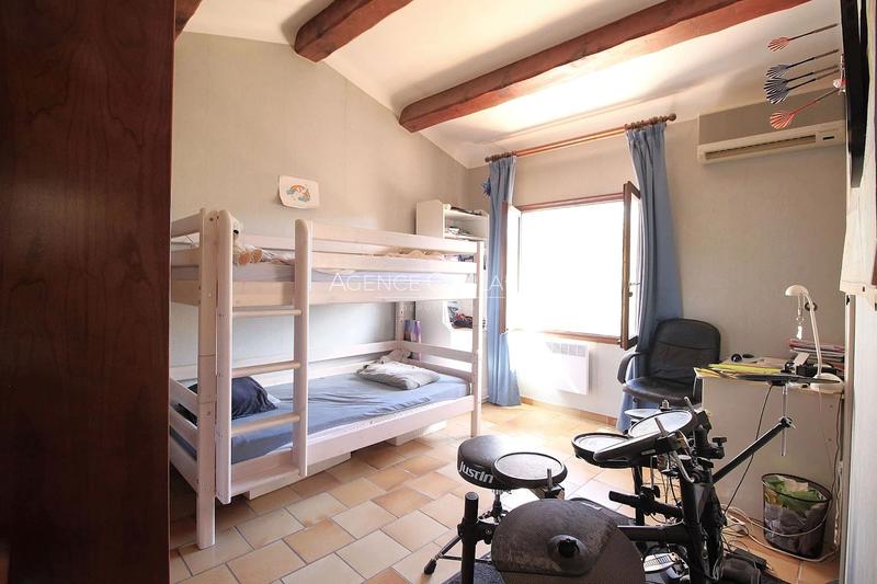 Maison - 104 m² - 4 pièces