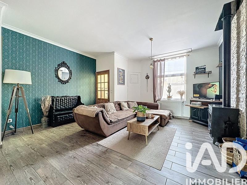 Maison - 92 m² - 5 pièces