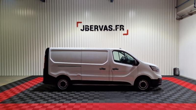 Renault Trafic l2h1 3000 kg blue dci 130 grand confort