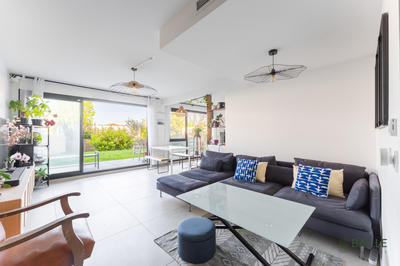 Appartement - 90 m² - 4 pièces