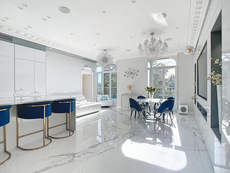 Appartement - 121 m² - 4 pièces