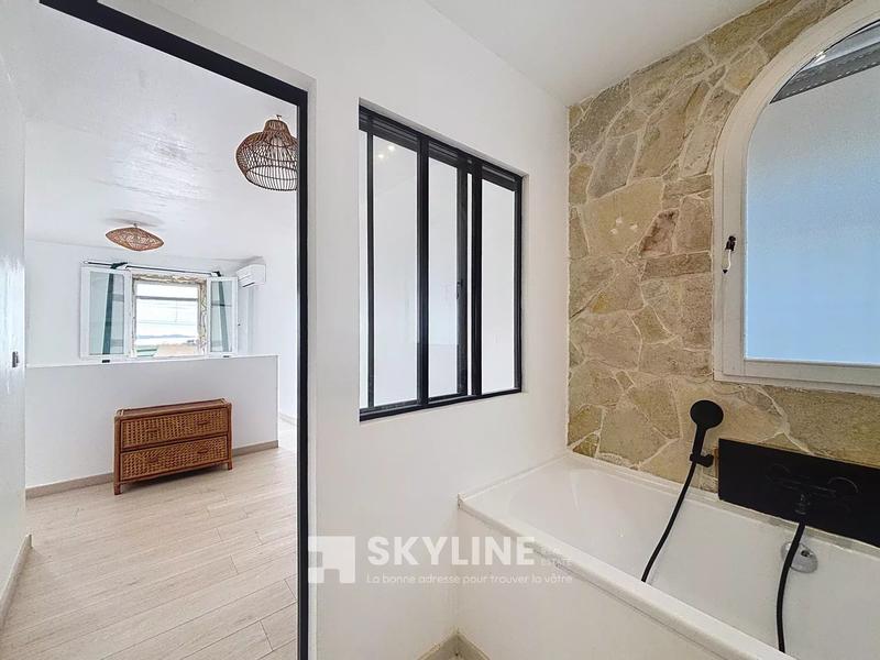 Maison - 122 m² - 4 pièces