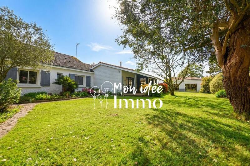 Maison - 280 m² - 9 pièces