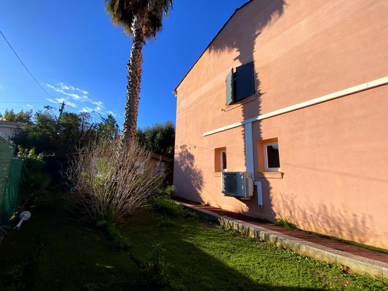 Maison - 75 m² - 4 pièces