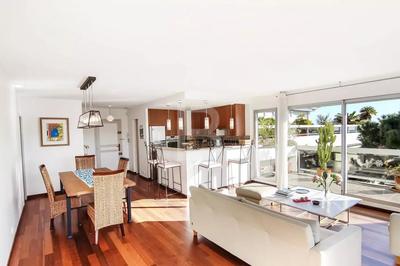 Appartement - 90 m² - 3 pièces