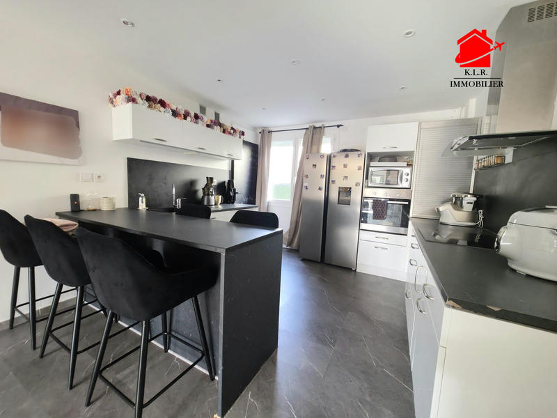 Appartement - 83 m² - 4 pièces