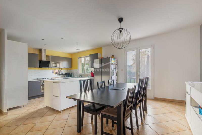 Maison - 145 m² - 6 pièces