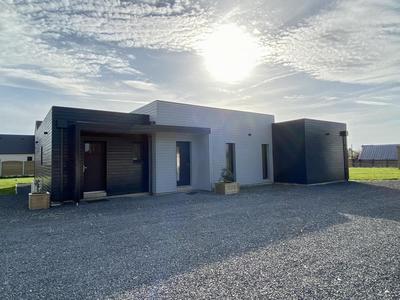 Maison - 143 m² - 5 pièces