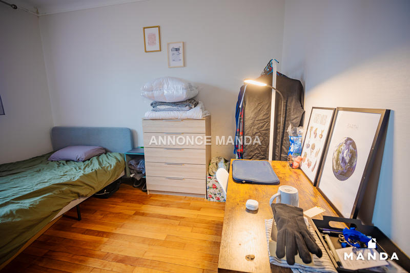 Chambre - 15 m² - 5 pièces