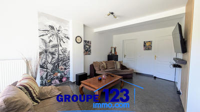 Maison - 171 m² - 6 pièces