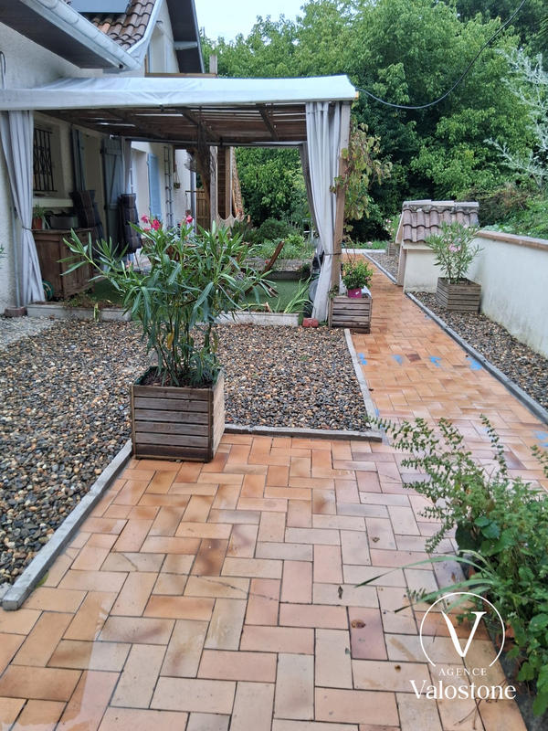 Maison - 205 m² - 5 pièces