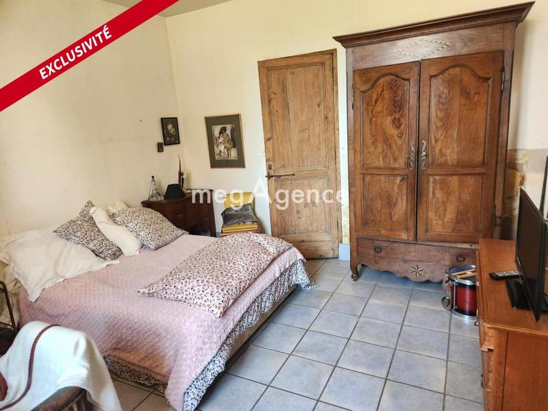 Maison - 250 m² - 7 pièces