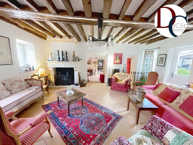 Maison - 226 m² - 8 pièces