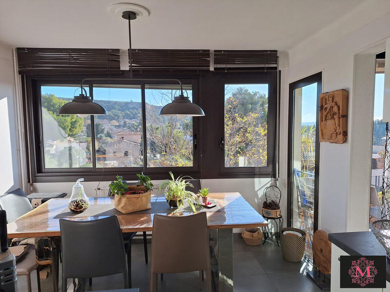 Appartement - 75 m² - 3 pièces