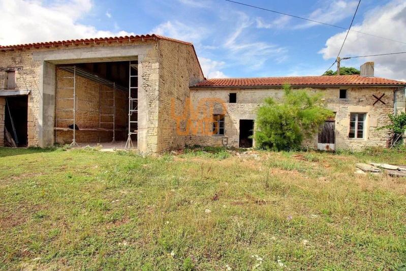 Corps de ferme - 80 m² - 2 pièces