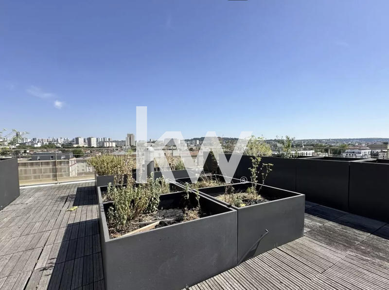 Appartement - 91 m² - 5 pièces