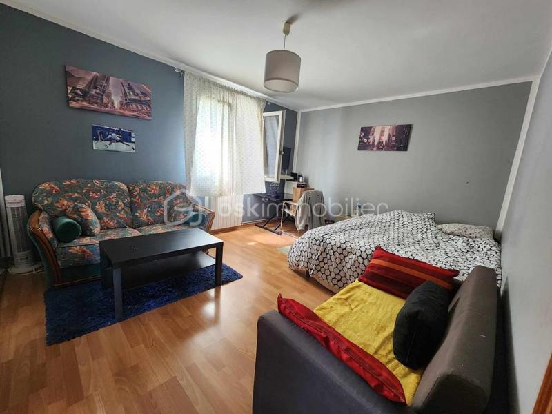 Maison traditionnelle - 173 m² - 7 pièces