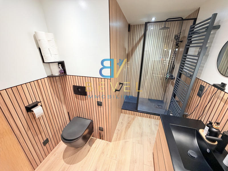 Châlet - 193 m² - 8 pièces