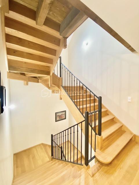 Demeure - 641 m² - 17 pièces