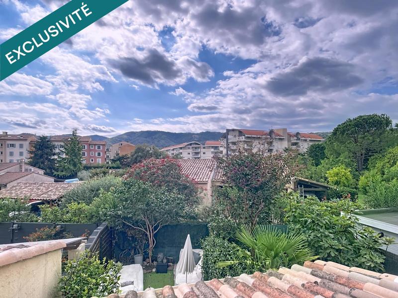 Maison - 98 m² - 5 pièces