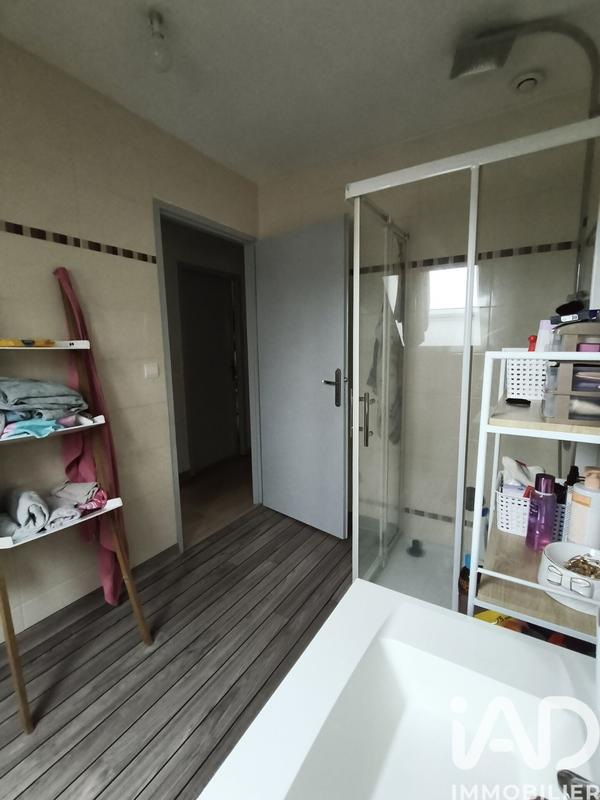 Maison - 95 m² - 4 pièces