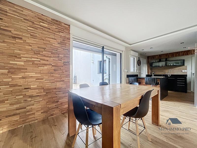 Maison contemporaine - 152 m² - 7 pièces