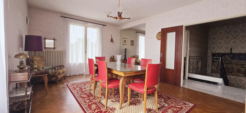 Maison - 179 m² - 8 pièces