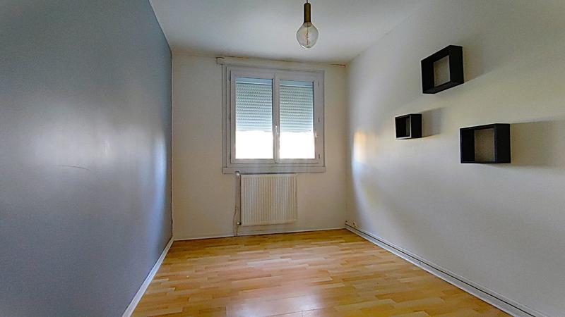 Appartement - 81 m² - 5 pièces