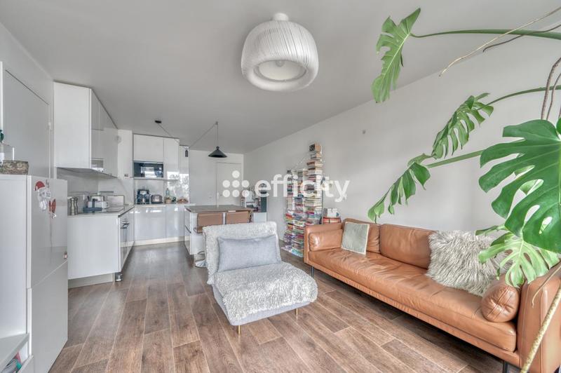 Appartement - 79 m² - 4 pièces