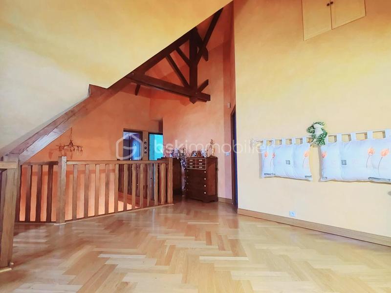 Maison - 306 m² - 8 pièces