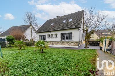 Maison - 172 m² - 8 pièces