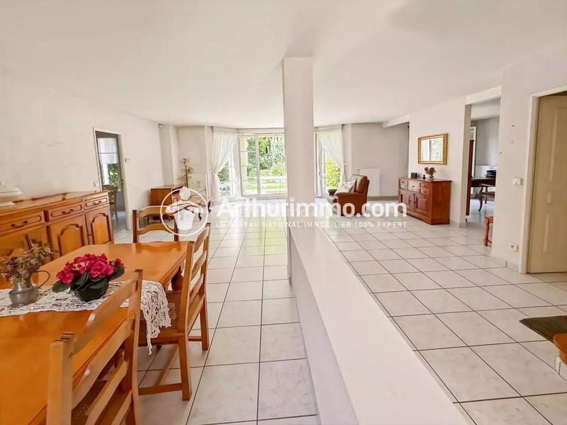 Maison - 170 m² - 6 pièces