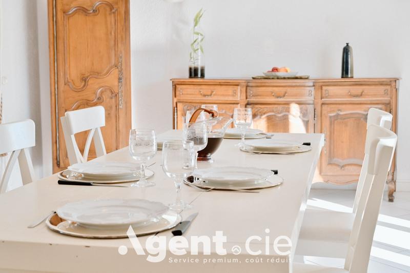 Maison - 138 m² - 4 pièces